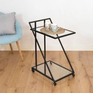 Serving table