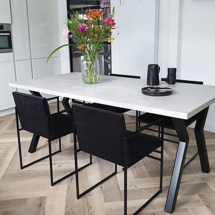 5-piece iron and MDF dining table - black and white