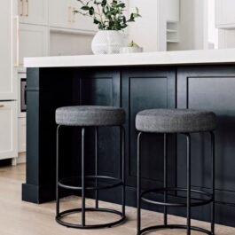 Bar chair
